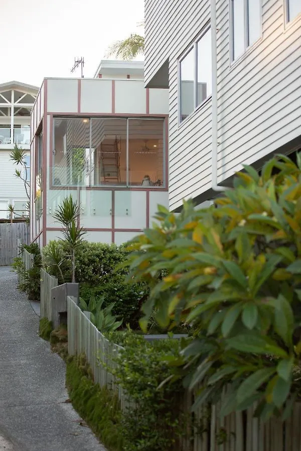 Daybreak Loft Apartment Gold Coast Australia